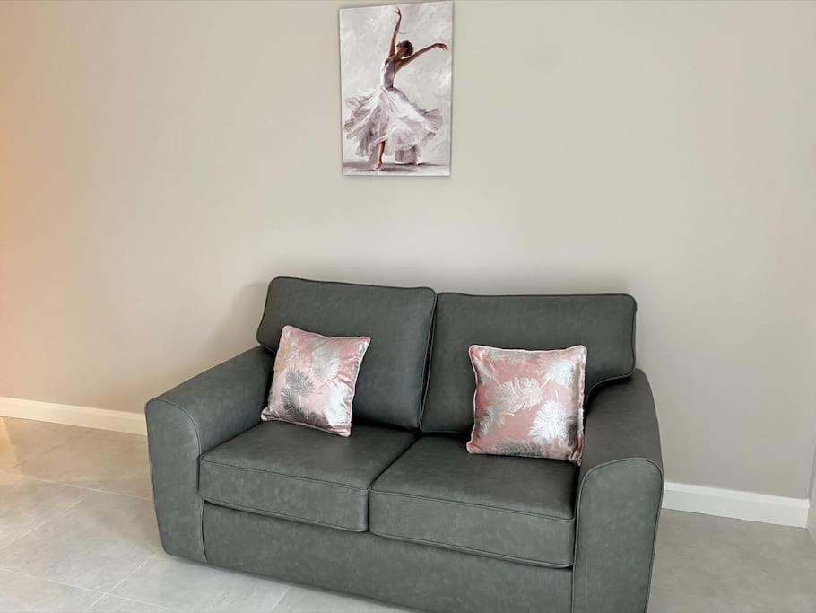 Erne Getaway No.8 Brand New 1 Bed Apartment Enniskillen Exterior photo