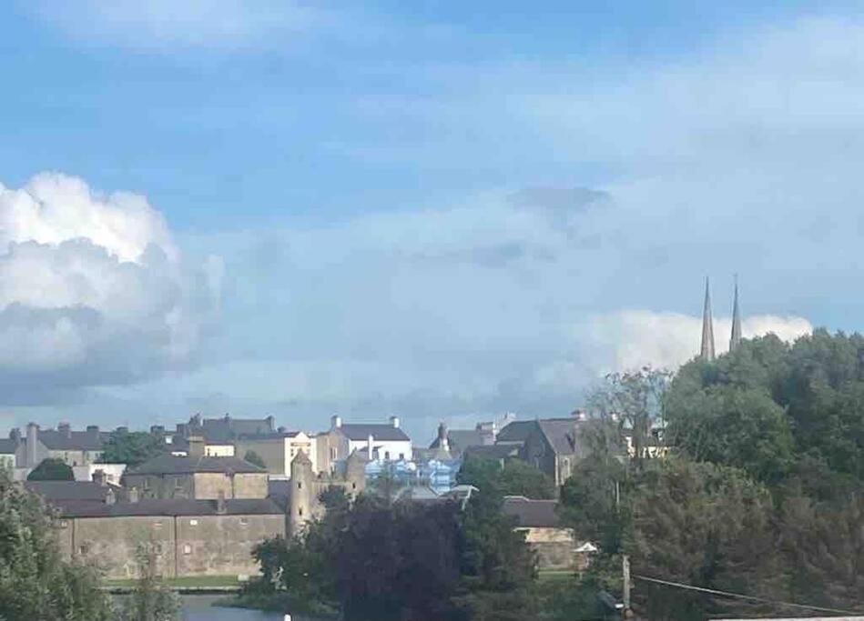 Erne Getaway No.8 Brand New 1 Bed Apartment Enniskillen Exterior photo