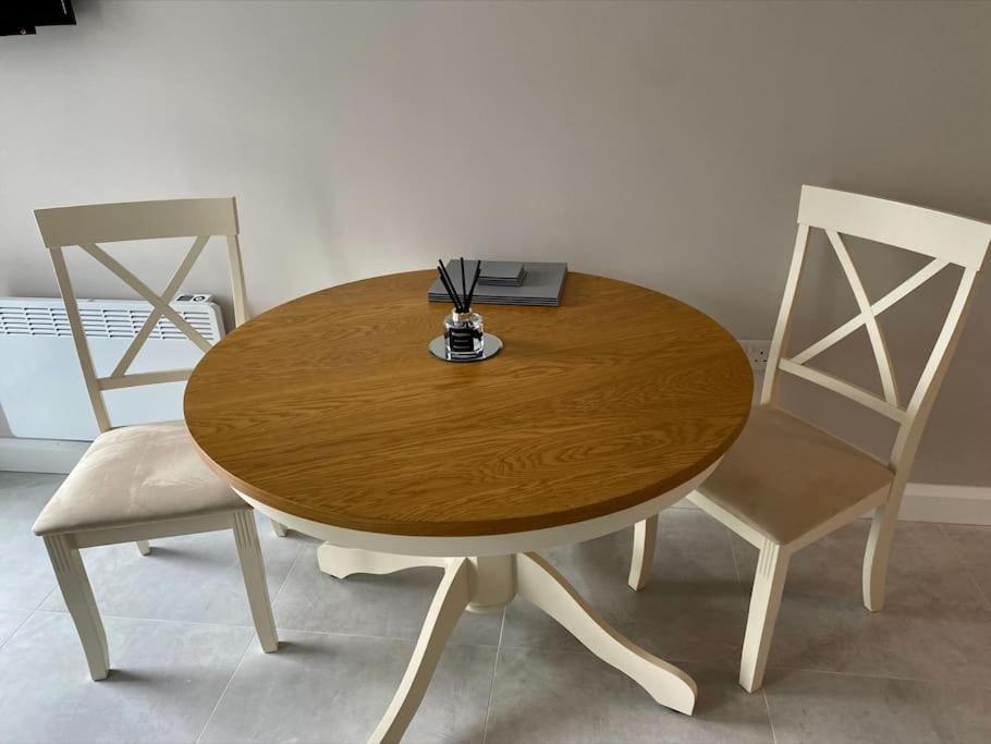 Erne Getaway No.8 Brand New 1 Bed Apartment Enniskillen Exterior photo